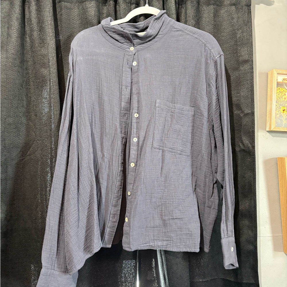 Maurices Gray Button-Up Blouse